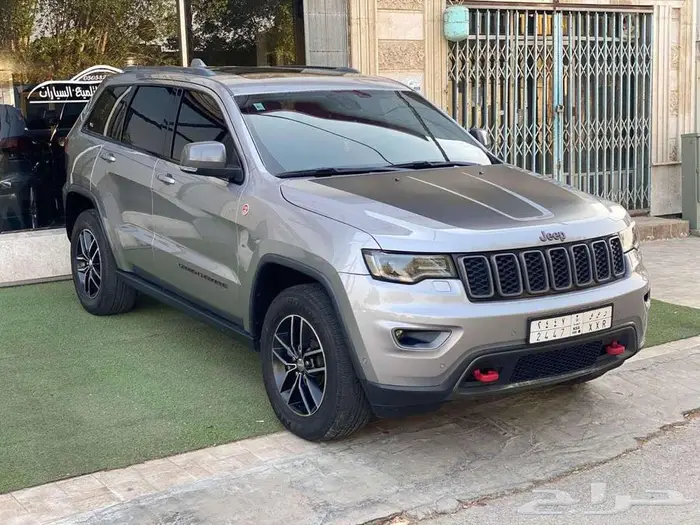 جيب جراند شيروكي تريل هوك2017 بانوراما فل كامل للبيع 2