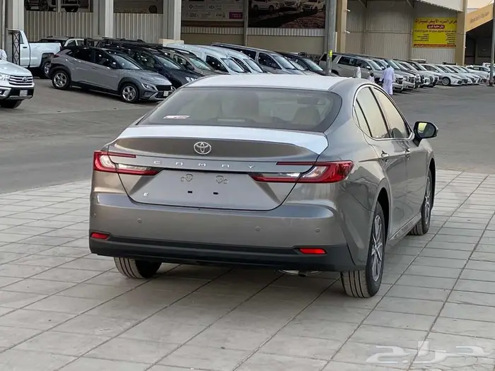 تويوتا كامري ستاندر سعودي 2025 3