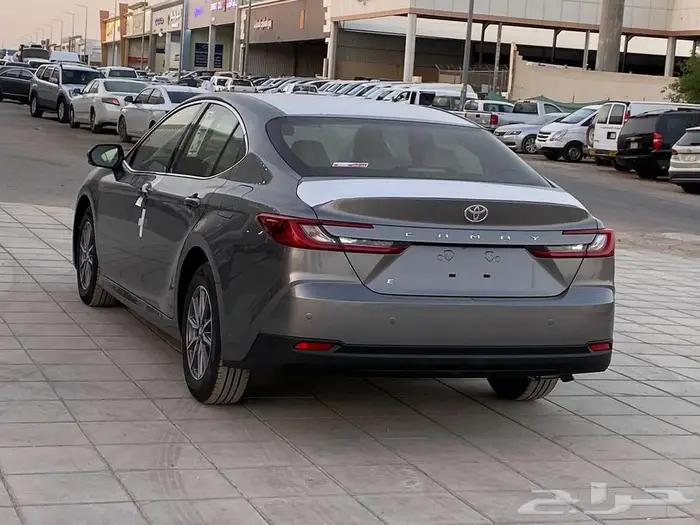 تويوتا كامري ستاندر سعودي 2025 4