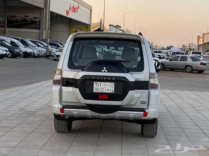 ميتسوبيشي باجيرو فل كامل 2017 5