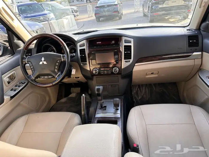 ميتسوبيشي باجيرو 2018 GLS 6