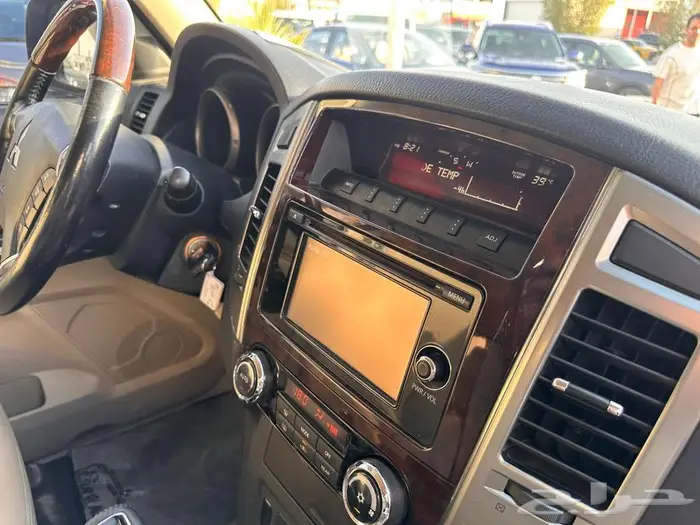 ميتسوبيشي باجيرو 2018 GLS 11