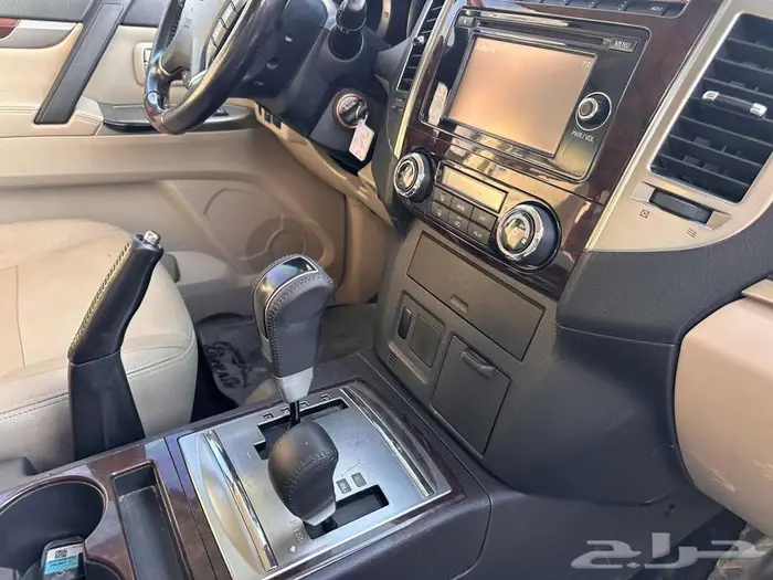 ميتسوبيشي باجيرو 2018 GLS 12