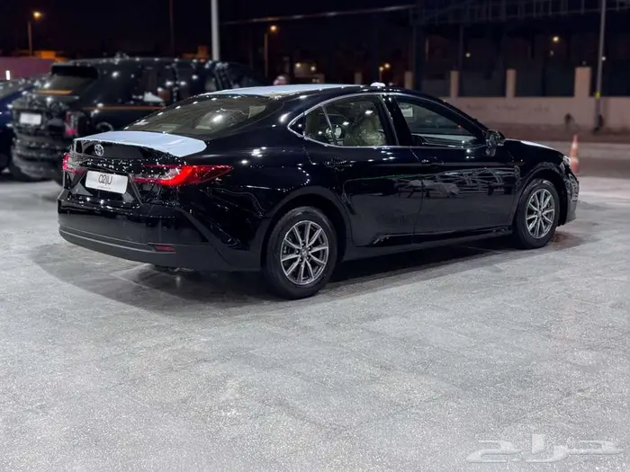 تويوتا كامري E موديل 2025 جديد 3