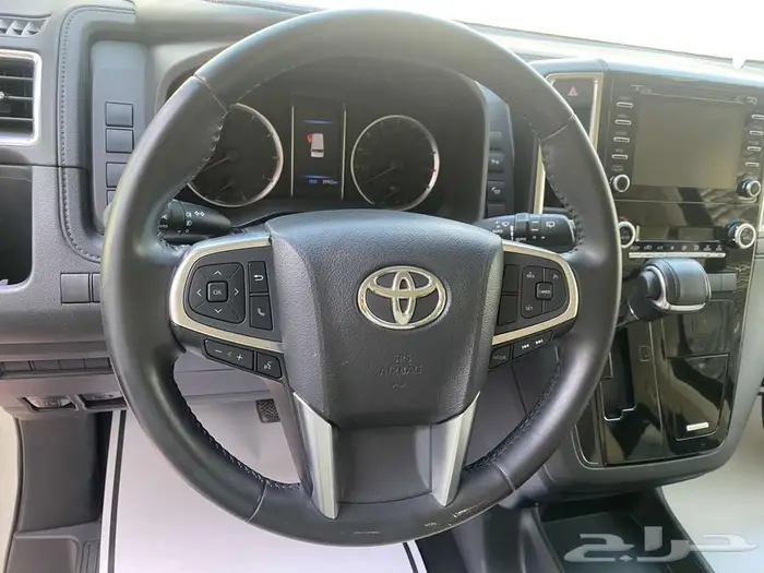 تويوتا جرانفيا بنزبن 2020 مستخدم 14