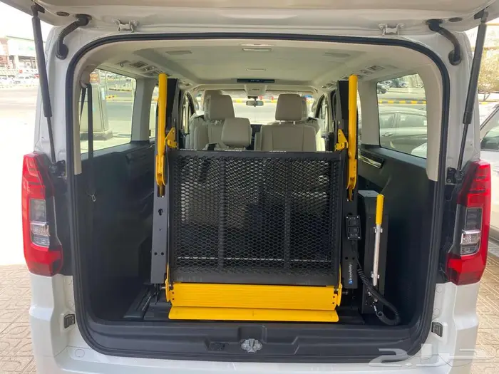 تويوتا جرانفيا بنزبن 2020 مستخدم 12