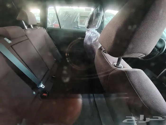 كورولا كروس ستاندر موديل 2025 حبه فقط ابيض لؤلؤي 18