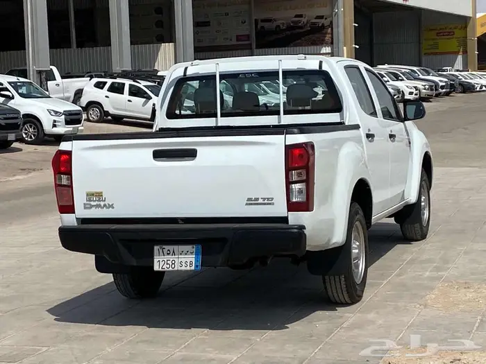 ايسوزو ديماكس ستاندر دبل 2020 4