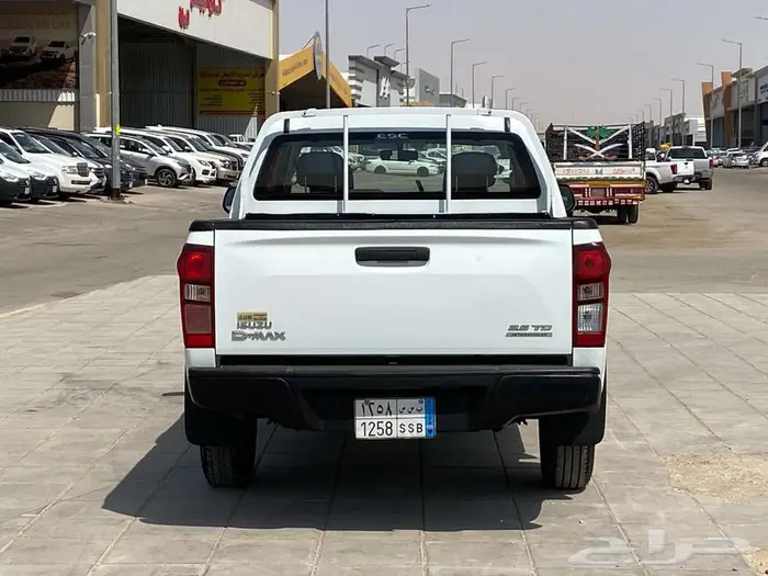 ايسوزو ديماكس ستاندر دبل 2020 5