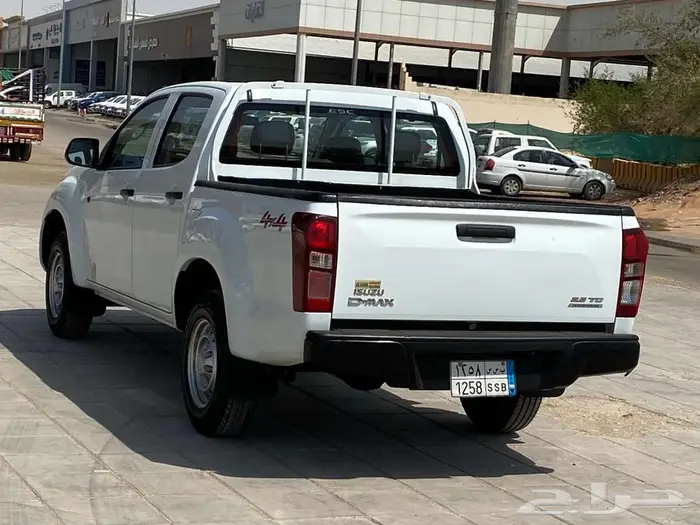 ايسوزو ديماكس ستاندر دبل 2020 3