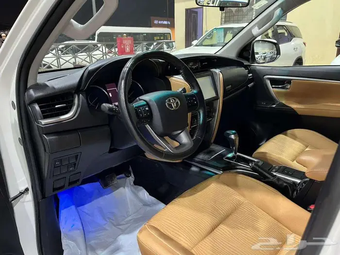 فورتشنر 2021 VX1 سعودي بنزين دبل مخزززن 15