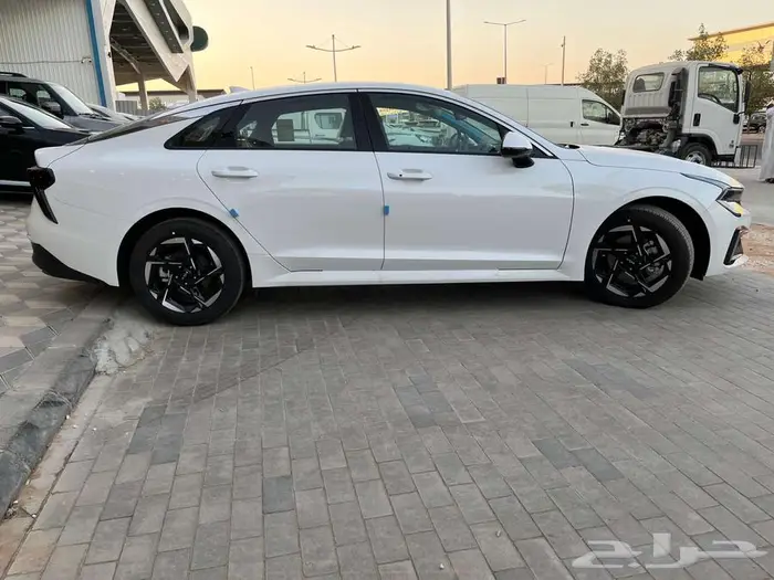 كيا K5 ستاندر ونص فل 2026 كاش وتقسيط 2