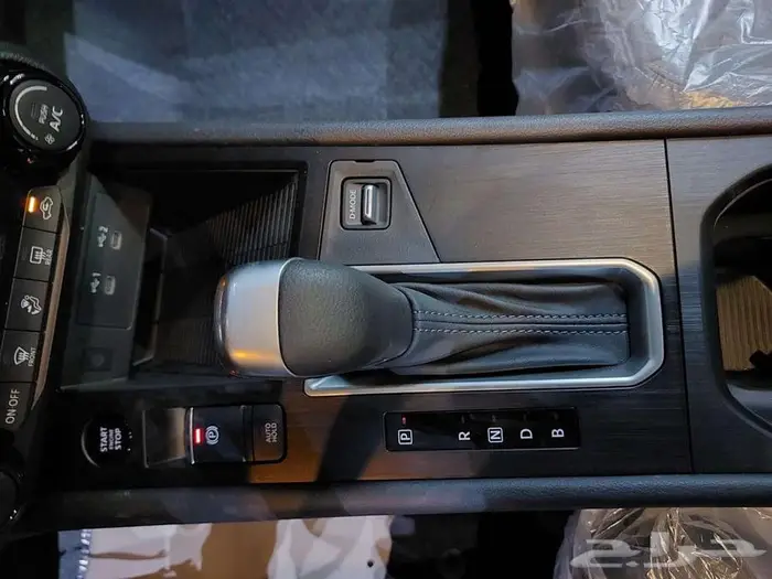 نيسان كيكس SV نص فل 2025 8