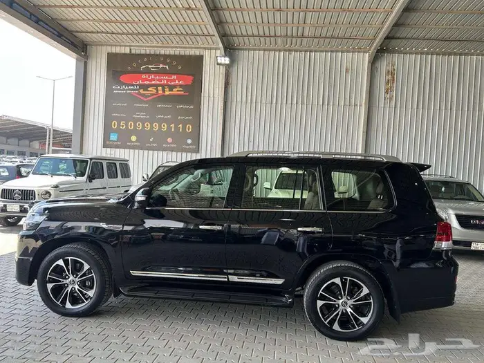 تويوتا لاندكروزر GXR 2021 فل اوبشن 5