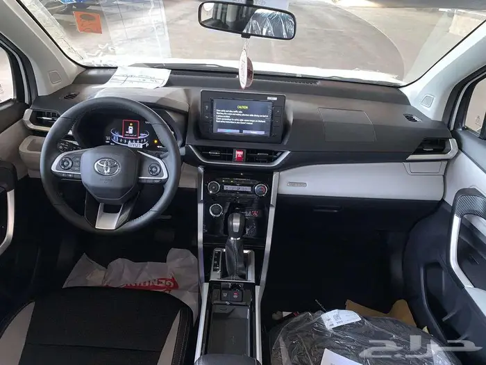 تويوتا -فيلوز -2025-GLX 7