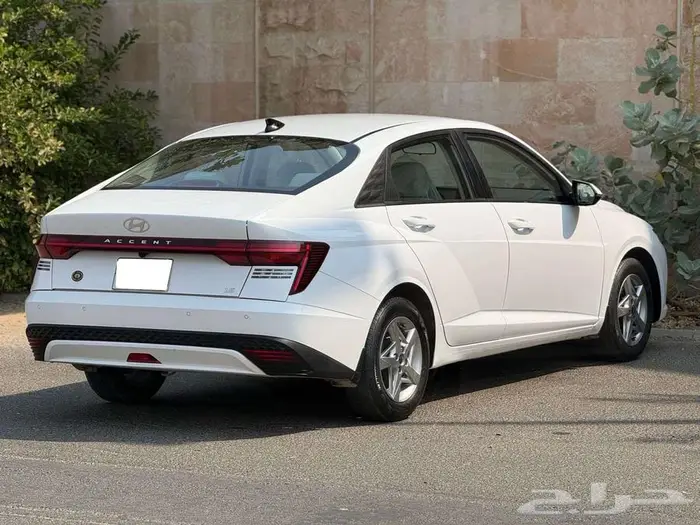 هونداى اكسنت 2025 استخدام شخصى عداد قليل 7