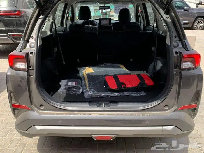 تويوتا فيلوز GLX بنزين 2025 سعودى 12