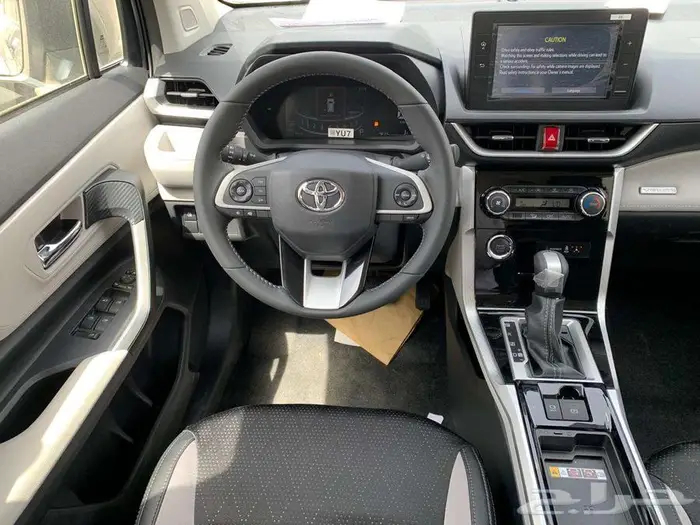 تويوتا فيلوز GLX بنزين 2025 سعودى 15