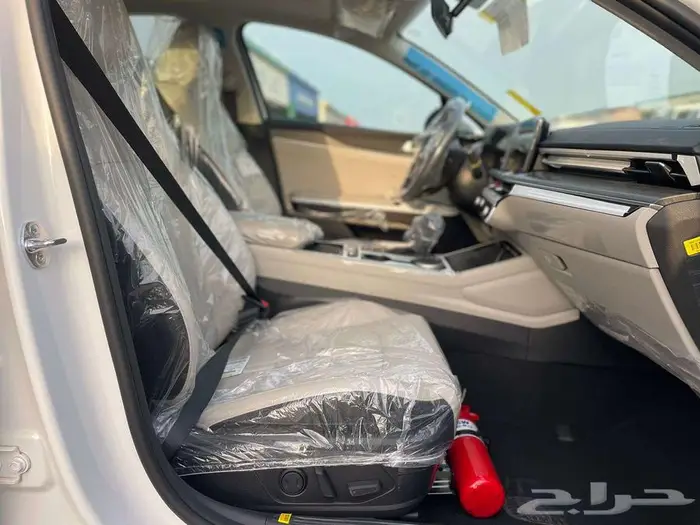 كيا K5 نص فل 2026 8