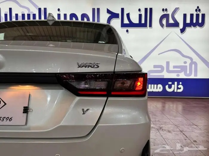 تويوتا يارس y استاندر 2023 22