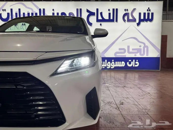 تويوتا يارس y استاندر 2023 3