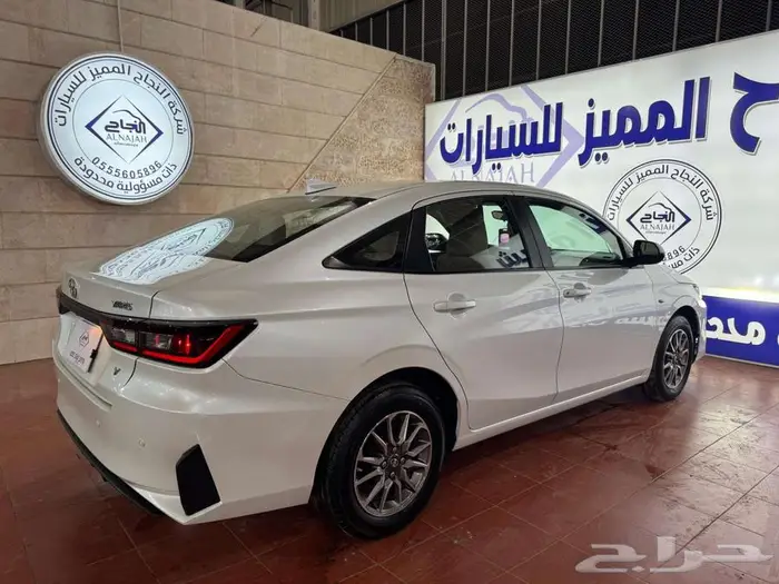 تويوتا يارس y استاندر 2023 23