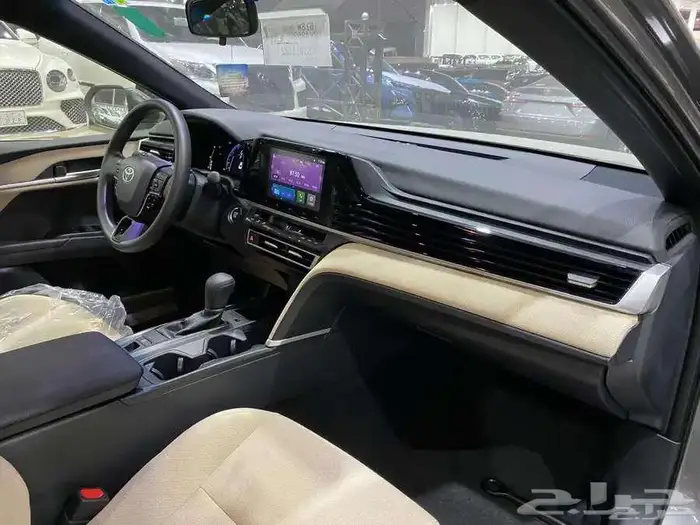 تويوتا كامري استندر E موديل 2025 8