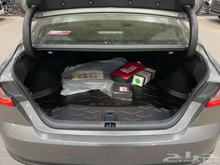 تويوتا كامري استندر E موديل 2025 10