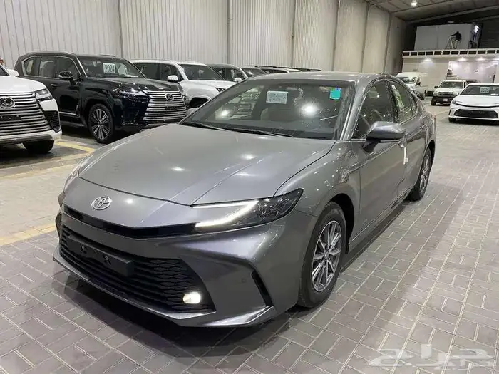 تويوتا كامري استندر E موديل 2025 2