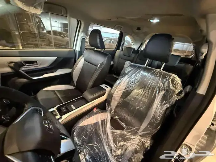 تويوتا فيلوز GLX موديل 2025 عرض خاص بقسط 950 5