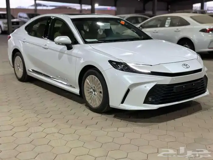 تويوتا كامرى le موديل 2025 0