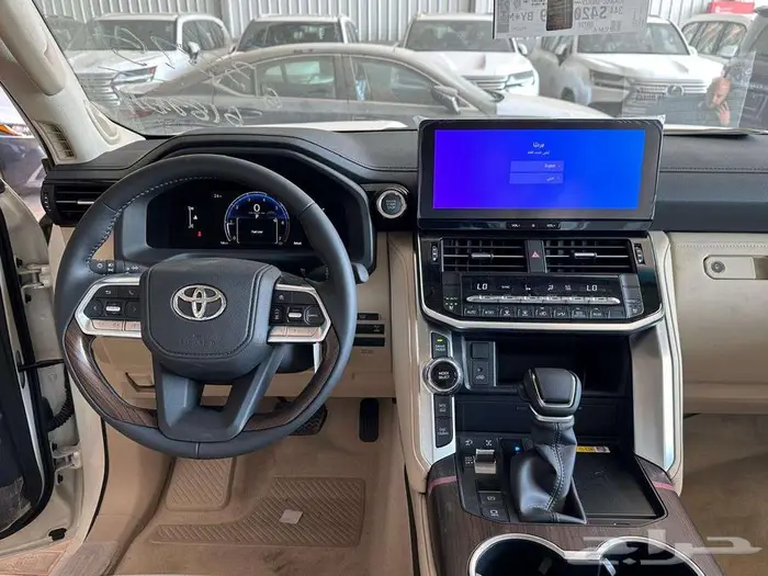 تويوتا لاندكروزر GXR - S بنزين 2025 سعودي 5