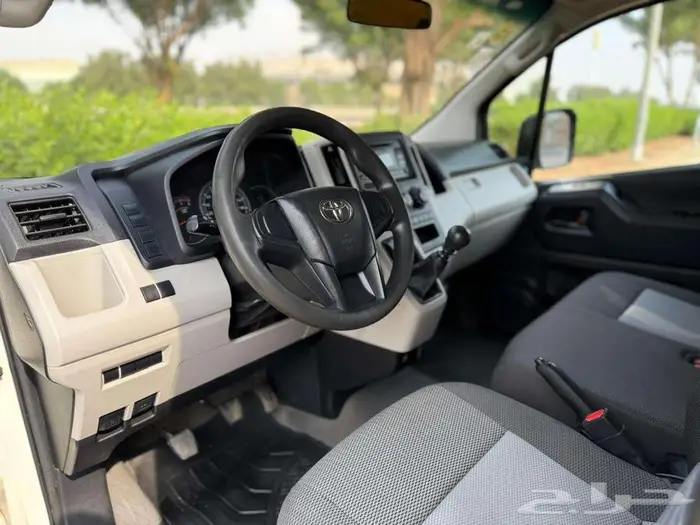 تويوتا باص بضاعة موديل 2020 عرض خاص بالفاتورة الضربية 6