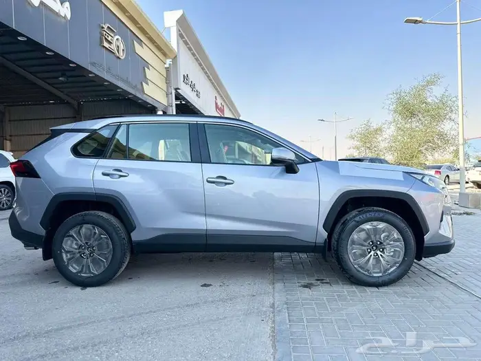 تويوتا راف فور XLE نص فل - استاندر- هايبرد بنزين- فل 14