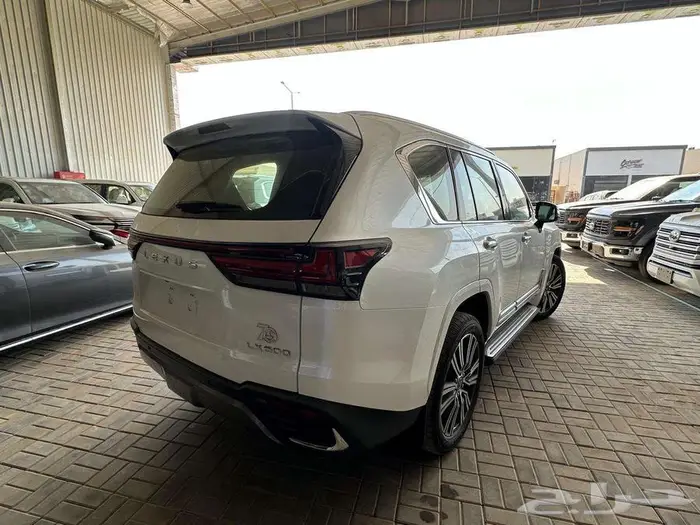 لكزس - LX600 - BB داخل ابيض 2025 3