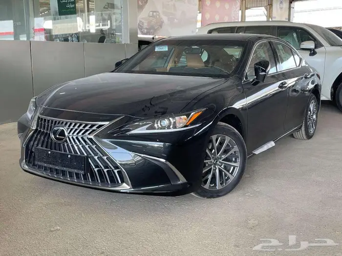 لكزس ES300 فئة AH هايبرد 2025ب173.900شامل لدى الفريدي 1