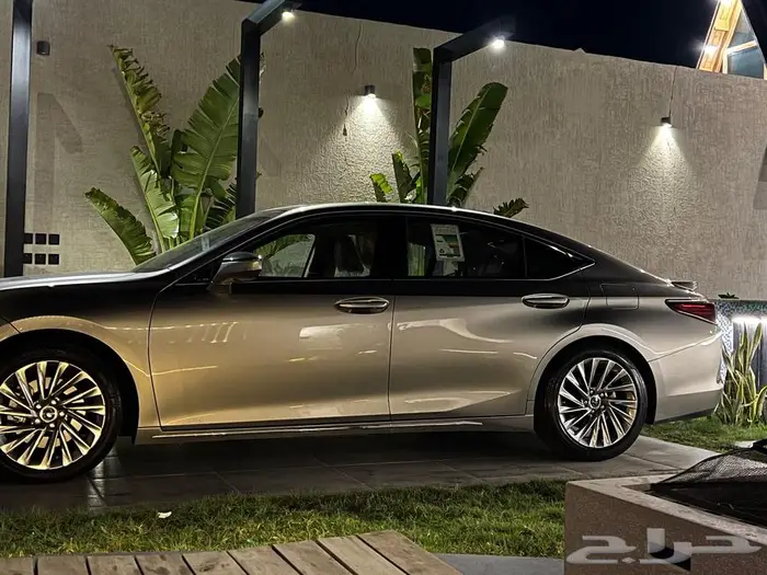 لكزس تيتانيوم 2025 DD فل كامل سعودي للتنازل 7