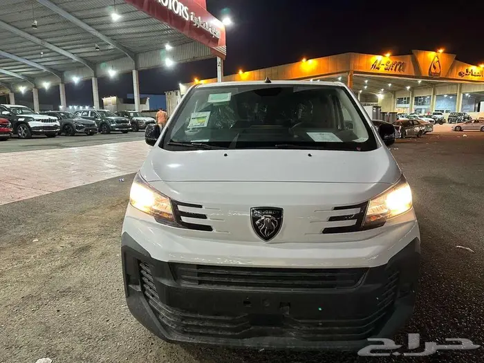 بيجو اكسبيرت فان بضاعه اتوماتيك 2025 ب 98000 شامل الضريبه 1