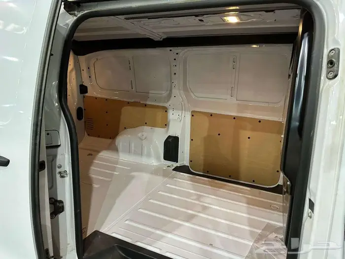 بيجو اكسبيرت فان بضاعه اتوماتيك 2025 ب 98000 شامل الضريبه 6