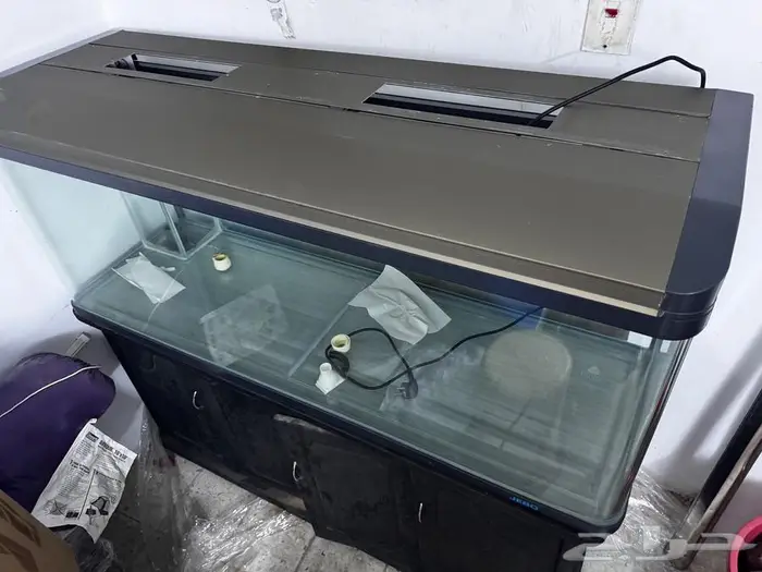 للبيع حوض جيبو بوضع جيد مع قاعدة 4