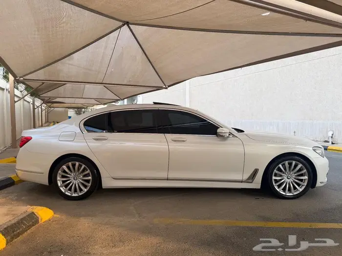 بي ام دبليو 7