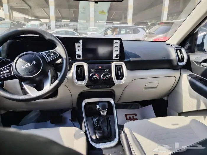 كيا سونيت 2023 مستخدم 10