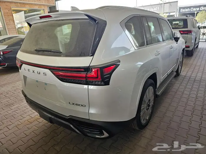 لكزس lx600 bbسعودي عرض صفر فوايد 50 50 4