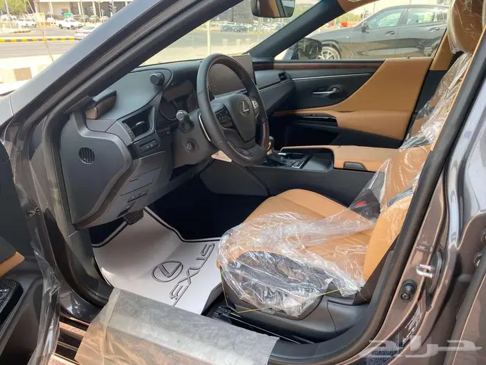 لكزس ES350 CC سعودي 2025 (اسود-تيتانيوم-رمادي- ابيض) 10