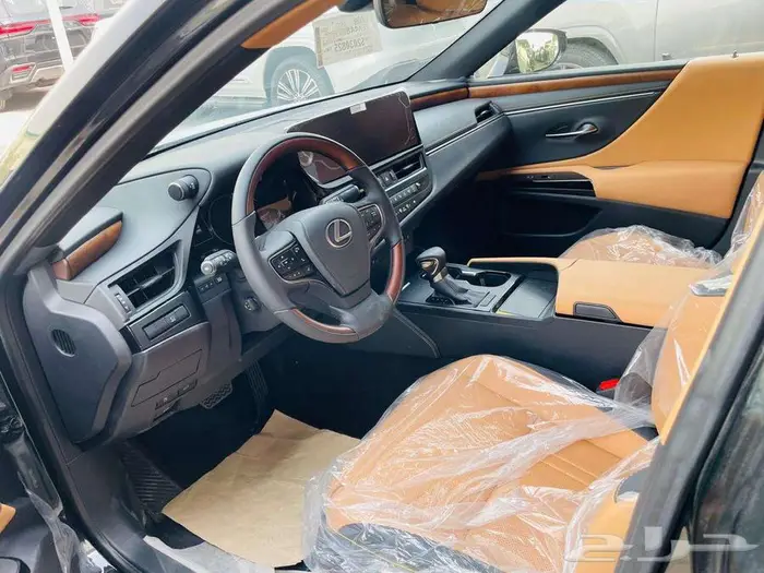 لكزس ES350CC بلس موديل 2025 بالنقد والتقسيط. 3