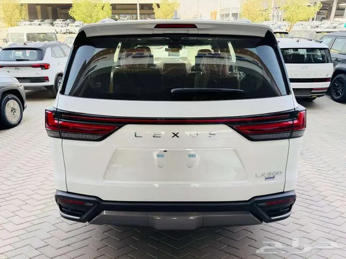 عرض خاص لكزس BB موديل 2025 بطاقه جمركيه بالنقد والتقسيط. 7