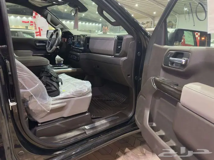 شيفروليه سلفرادو تربل بوس 2025 عروض مميزه وحصريه كاش واقساط 10