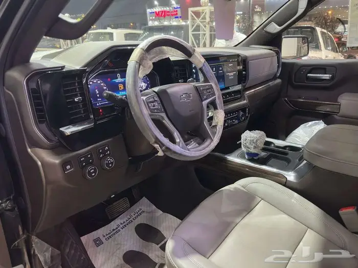 شيفروليه سلفرادو تربل بوس 2025 عروض مميزه وحصريه كاش واقساط 14