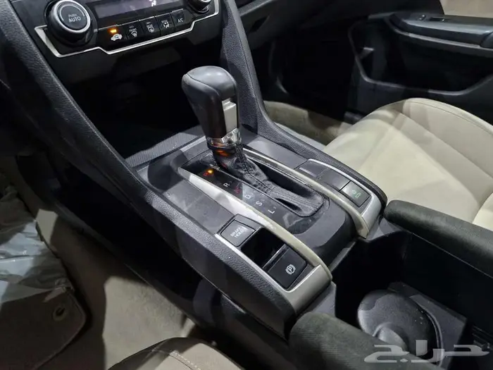 هوندا سيفيك DX 2018 5