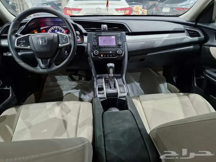 هوندا سيفيك DX 2018 4